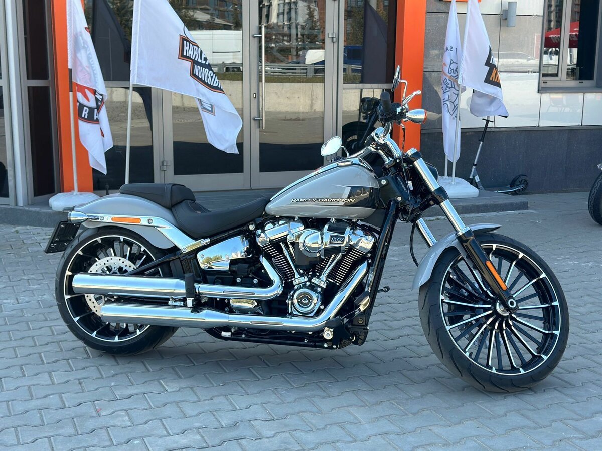 Harley-Davidson Breakout