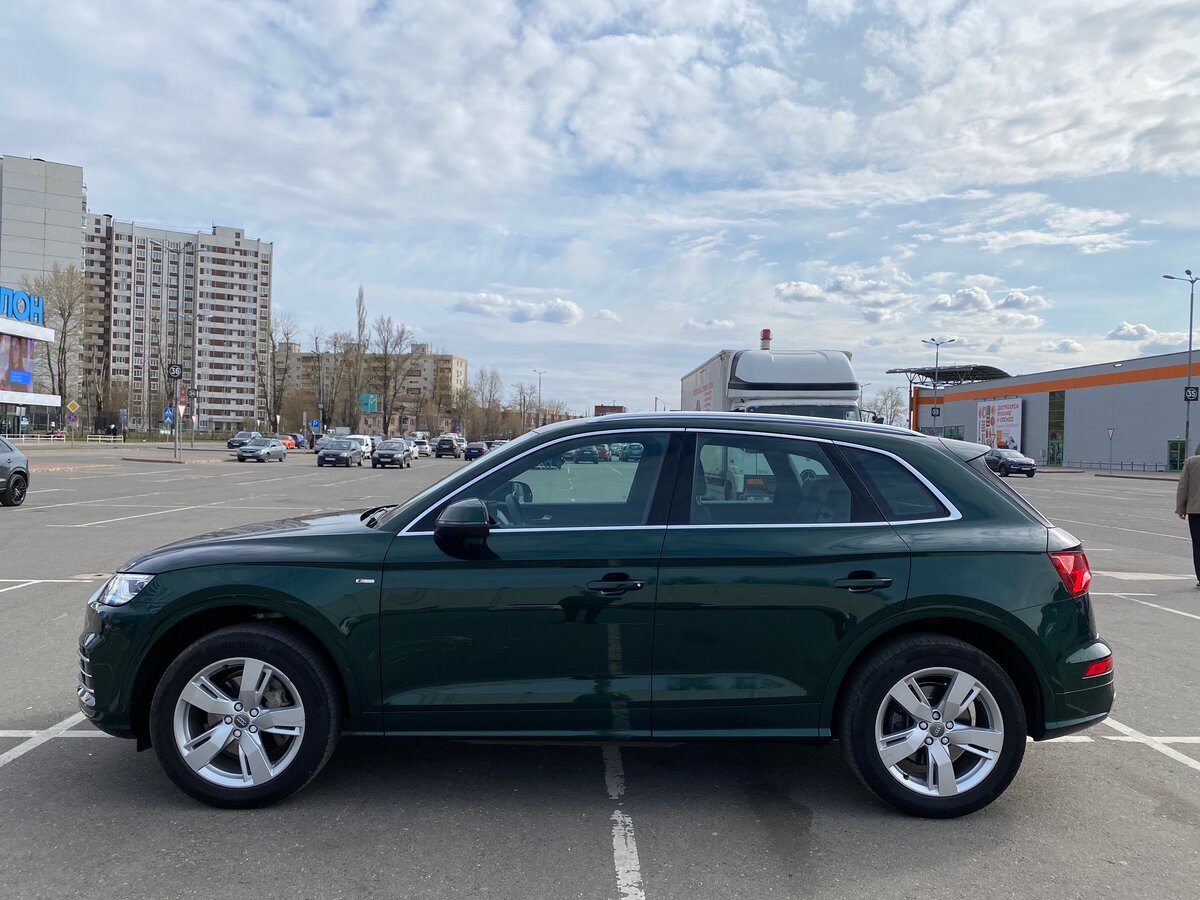Зеленая ауди ку5