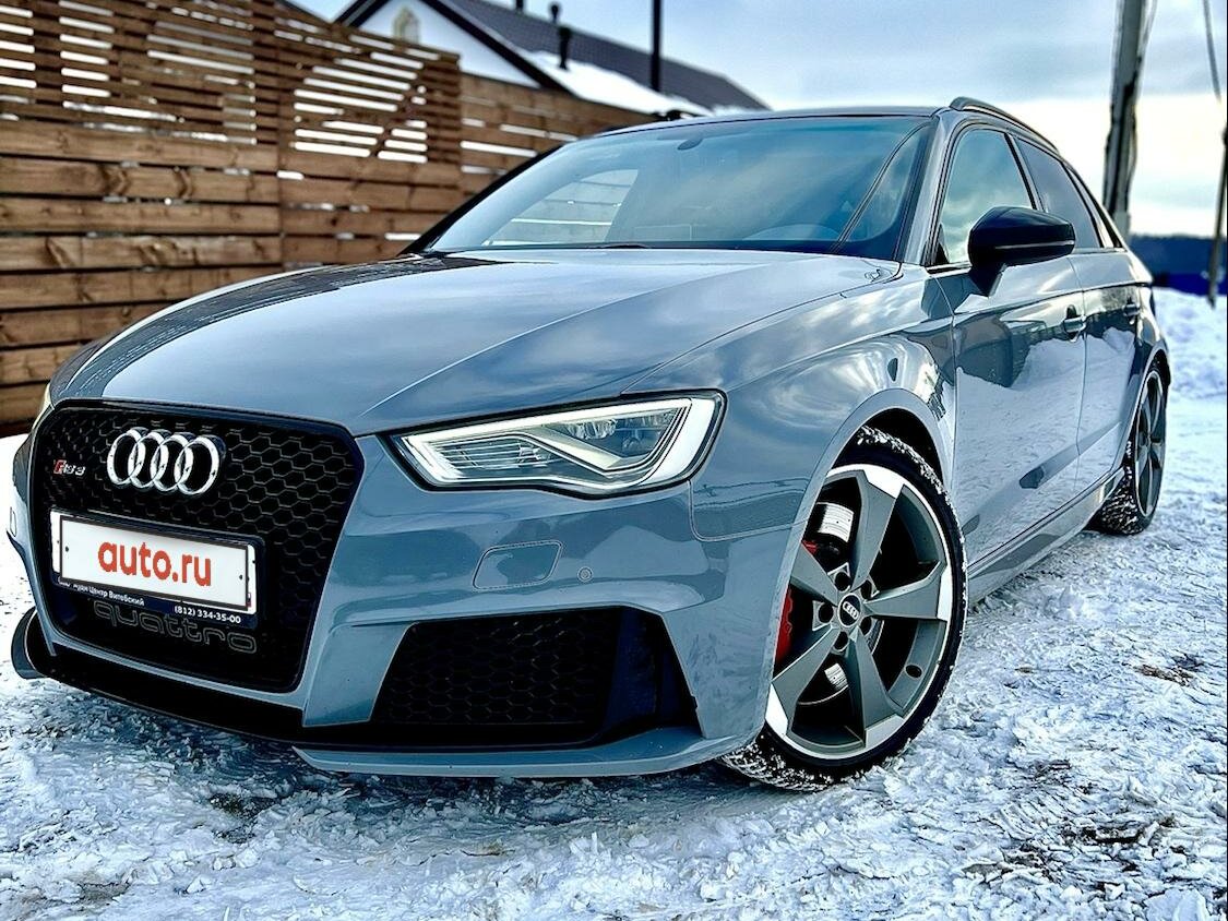 Купить б/у Audi RS 3 II (8V) 2.5 AMT (367 л.с.) 4WD бензин робот в ...