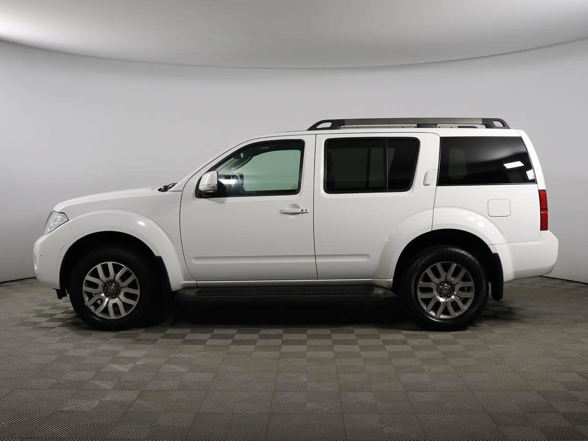 Nissan Pathfinder III 2008