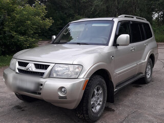 2003 Mitsubishi Montero III, золотистый, 600000 рублей, вид 1