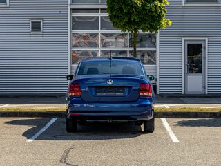 2017 Volkswagen Polo V Рестайлинг, синий, 1055000 рублей, вид 5