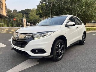 2021 Honda Vezel I Рестайлинг, белый, 1280000 рублей, вид 3