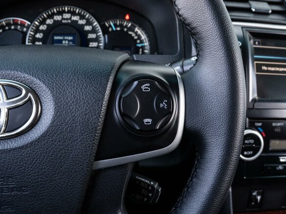 2012 Toyota Camry VII (XV50), чёрный, 1570000 рублей - вид 17