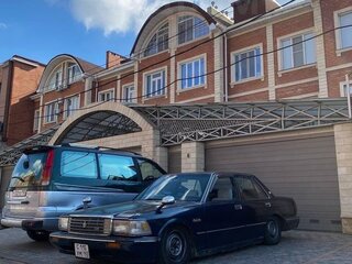 1991 Toyota Crown VIII (S130), синий, 370000 рублей, вид 1