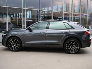 2020 Audi Q8 45 TDI I (4M), серый, 7499000 рублей, вид 4