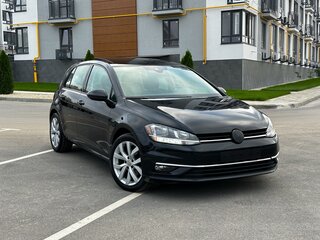 2019 Volkswagen Golf VII Рестайлинг, чёрный, 1900000 рублей, вид 1