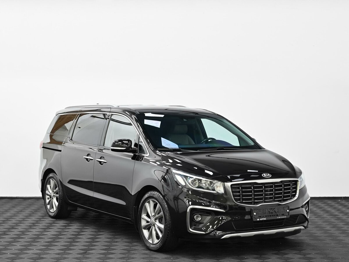 Kia Carnival III
