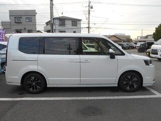 2025 Honda Stepwgn Spada VI, белый, 3200000 рублей, вид 3