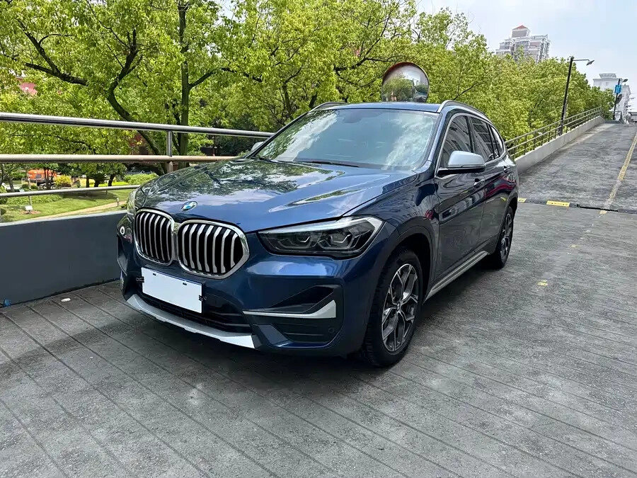 BMW X1 Long 20Li sDrive II (F48) Рестайлинг