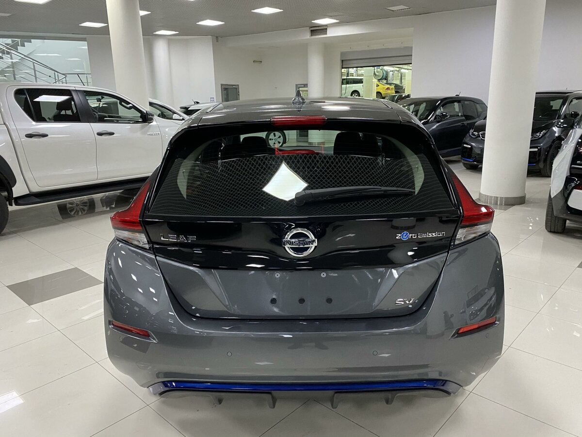 Nissan leaf ii ze1