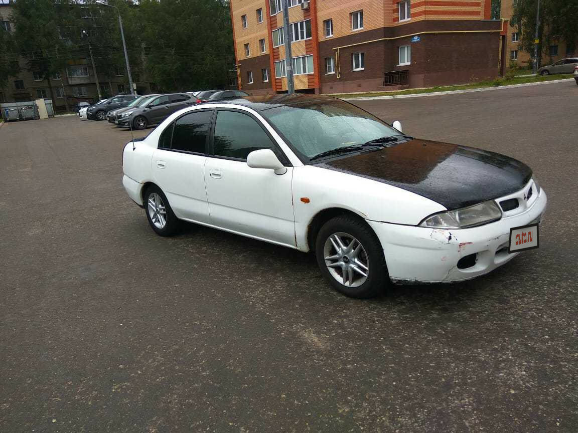 Купить б/у Mitsubishi Carisma I 1.8 AT (116 л.с.) бензин