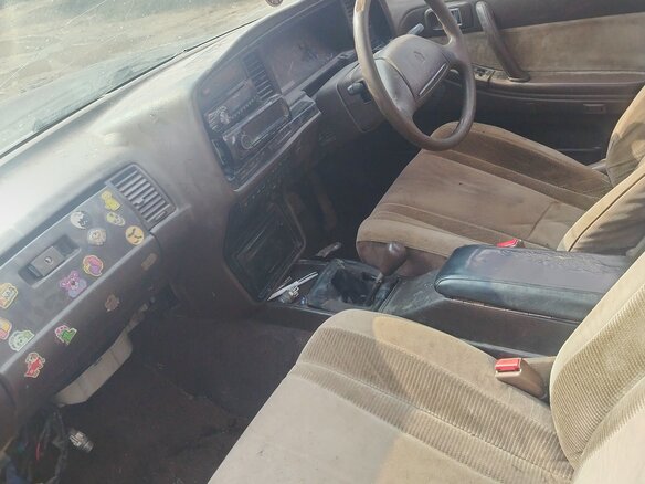 1991 Toyota Crown VIII (S130), серый, 170000 рублей - вид 2