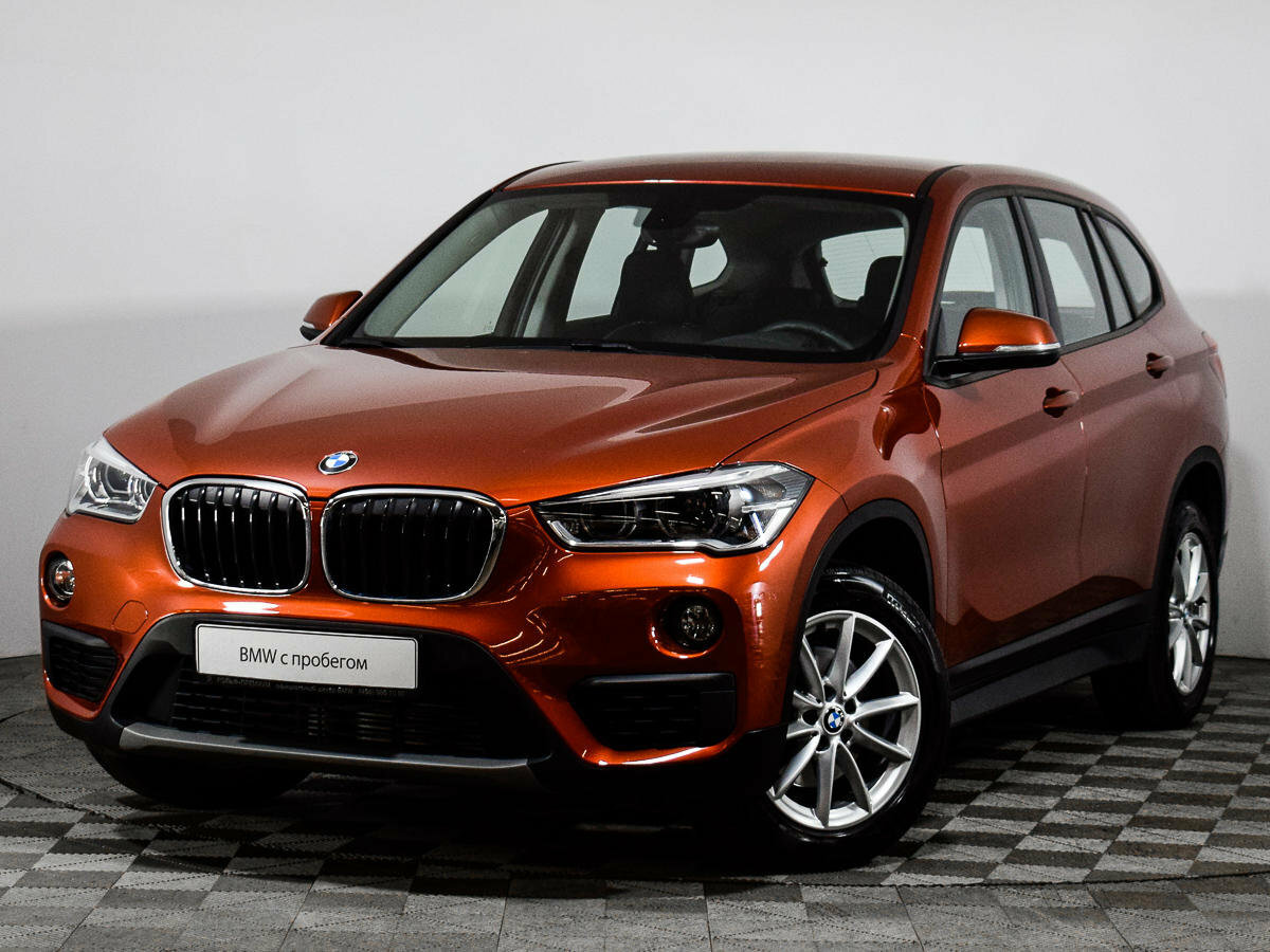 С какого года выпускают bmw x1