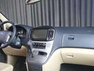 2019 Hyundai H-1 II Рестайлинг 2, коричневый, 2349000 рублей, вид 5