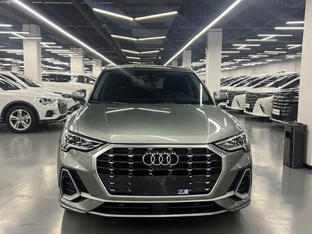 2022 Audi Q3 35 TFSI II (F3), серебристый, 2690000 рублей, вид 2