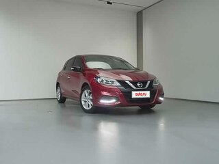 2021 Nissan Tiida II (China Market), красный, 1020000 рублей, вид 1