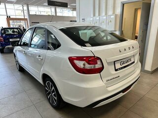 2025 Lada (ВАЗ) Granta I Рестайлинг, белый, 1244000 рублей, вид 5