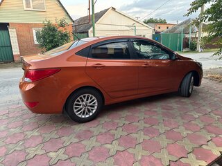 2015 Hyundai Solaris I Рестайлинг, оранжевый, 1150000 рублей, вид 2