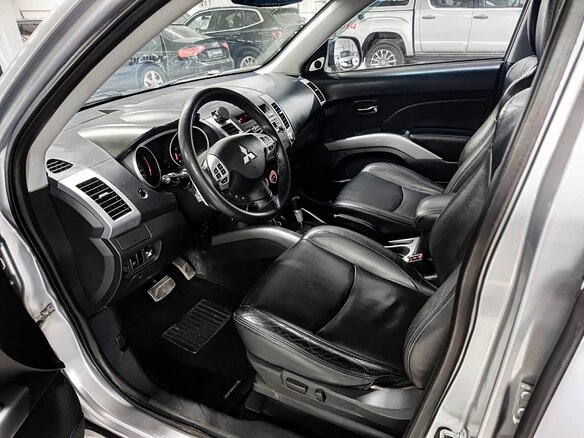 2008 Mitsubishi Outlander II, серебристый, 855000 рублей - вид 15
