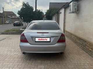 2008 Mercedes-Benz E-Класс 230 III (W211, S211) Рестайлинг, серебристый, 850000 рублей, вид 4