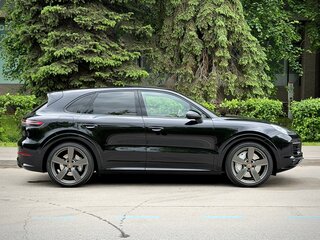 2020 Porsche Cayenne III, чёрный, 8500000 рублей, вид 5