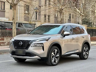 2024 Nissan X-Trail IV, серебристый, 2480013 рублей, вид 1