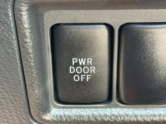 2017 Toyota ISis I Рестайлинг, чёрный, 1090333 рублей - вид 33