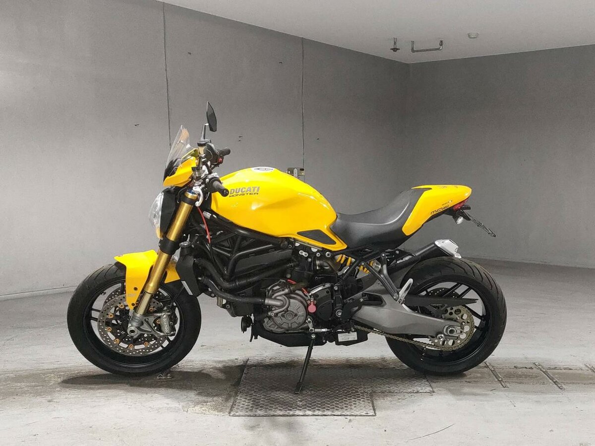 Ducati Monster 821