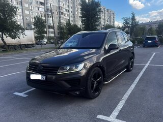 2015 Volkswagen Touareg II Рестайлинг, коричневый, 1956000 рублей, вид 3