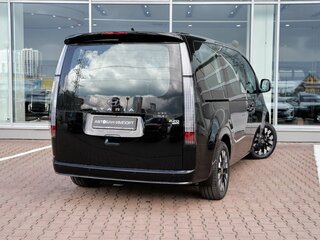 2025 Hyundai Staria I, чёрный, 8399900 рублей, вид 3
