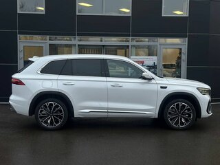 2025 Geely Monjaro (Xingyue L) I Рестайлинг 2, белый, 4450000 рублей, вид 4