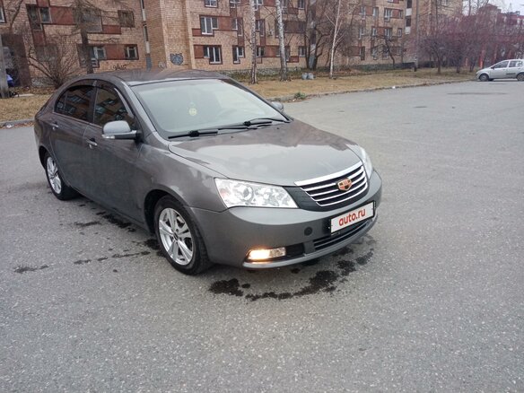 2013 Geely Emgrand, серый - вид 3