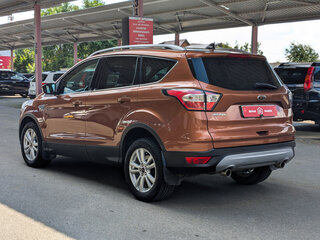 2017 Ford Kuga II Рестайлинг, коричневый, 1894900 рублей, вид 5