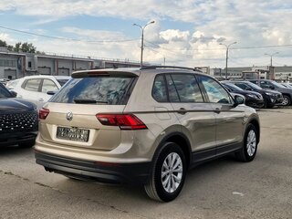 2019 Volkswagen Tiguan II, бежевый, 2509000 рублей, вид 3
