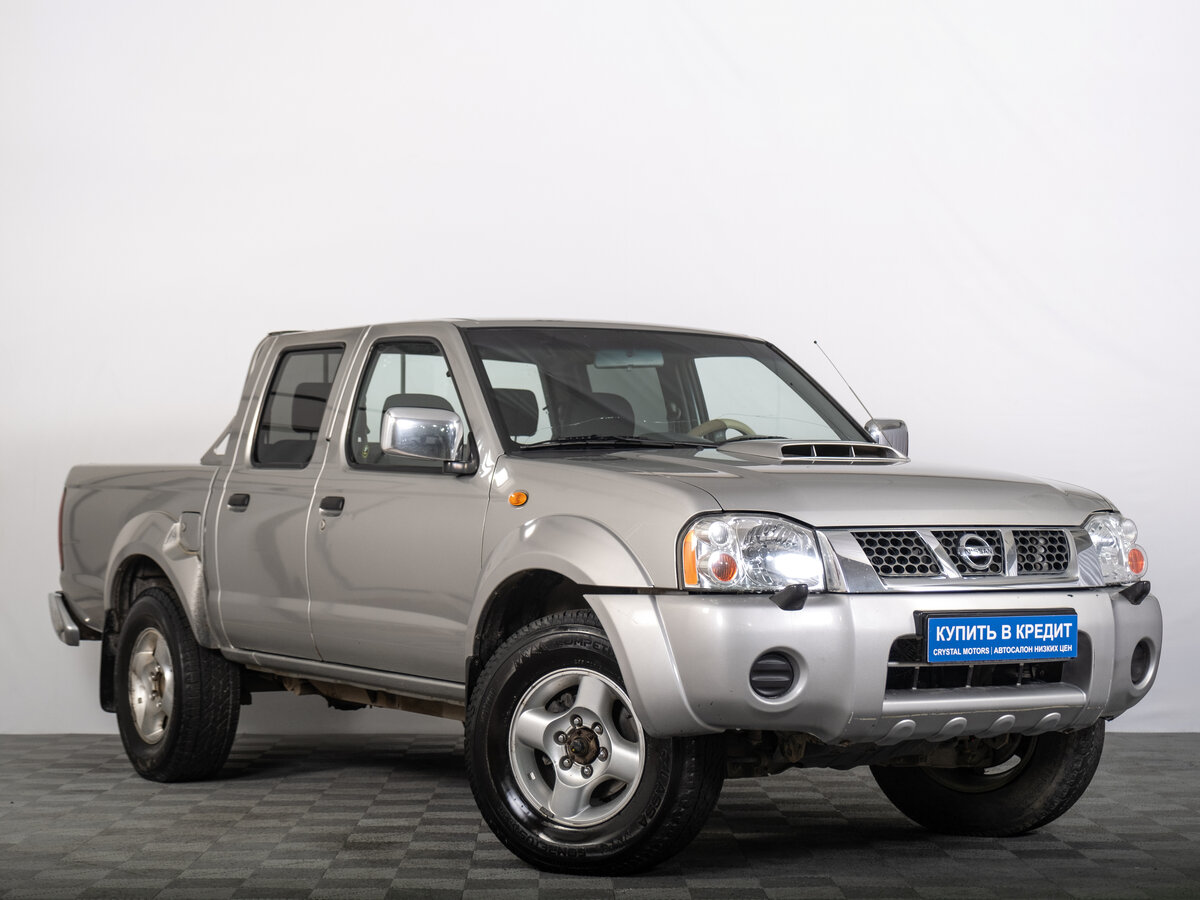 Nissan NP300