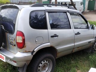 2006 Chevrolet Niva I, серебристый, 129000 рублей, вид 2