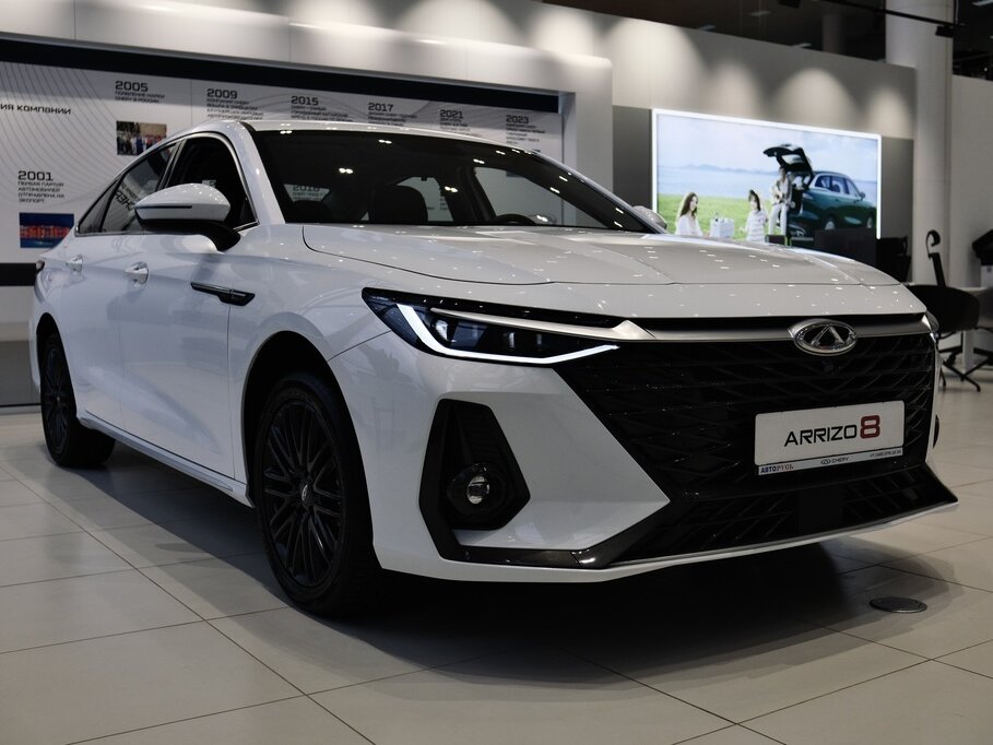 Chery Arrizo 8