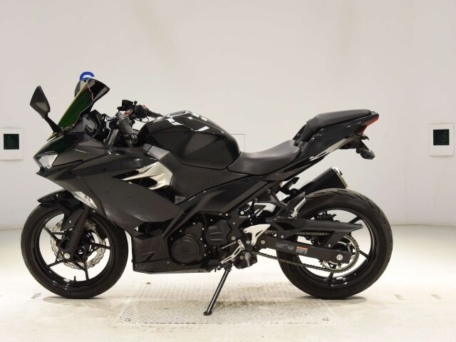 Kawasaki Ninja 400