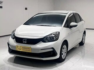 2025 Honda Fit Crosstar IV Рестайлинг, белый, 1490000 рублей, вид 3