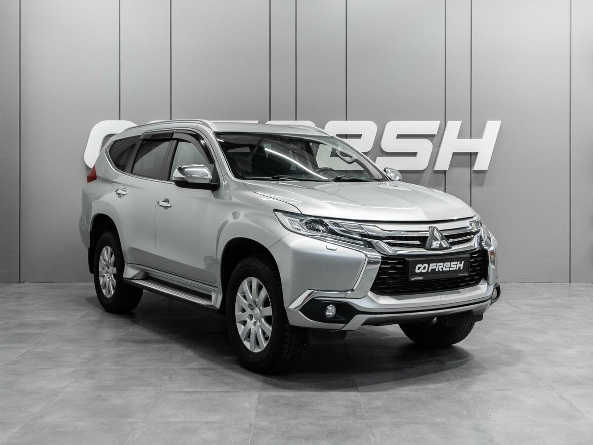Mitsubishi Pajero Sport III