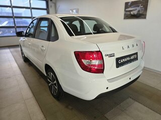 2026 Lada (ВАЗ) Granta I Рестайлинг, белый, 1290000 рублей, вид 2
