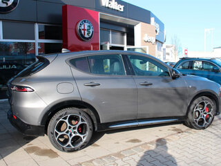 2023 Alfa Romeo Tonale I, серый, 2807062 рублей, вид 4