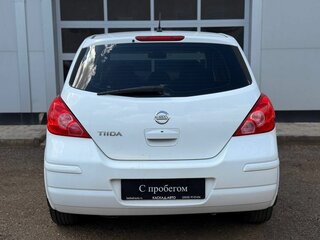 2011 Nissan Tiida I, белый, 624000 рублей, вид 4