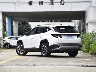 2026 Hyundai Tucson L IV Рестайлинг, серый, 4100000 рублей, вид 4