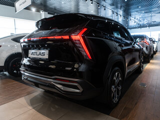 2026 Geely Atlas II, чёрный, 4080990 рублей, вид 5