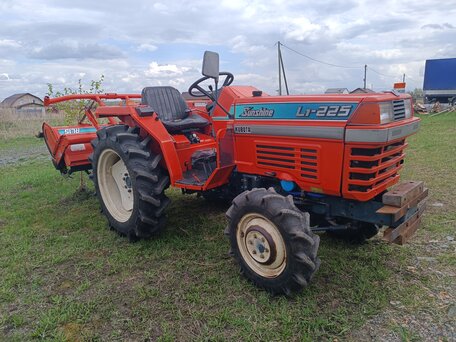 1999 Kubota L1, оранжевый, 720000 рублей, вид 3