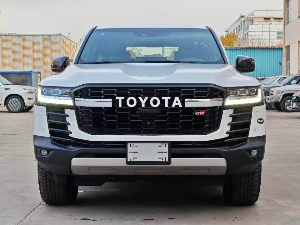 Toyota Land Cruiser 300 Series