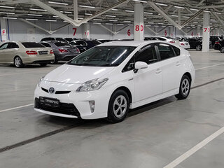 2015 Toyota Prius III Рестайлинг (XW30), белый, 1430000 рублей, вид 1