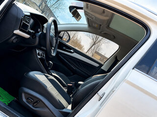 2023 Jetta VS7 I Рестайлинг 1, белый, 1740000 рублей, вид 5